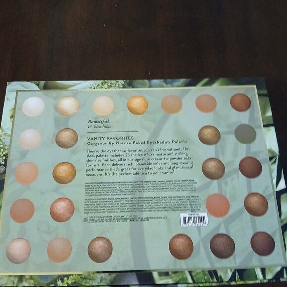 Laura Geller 25-Well Eye Shadow Palette w/Eye Spackle